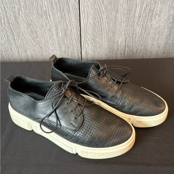 Italian Leather Women’s Alvito Shoes - Picture 1 of 6